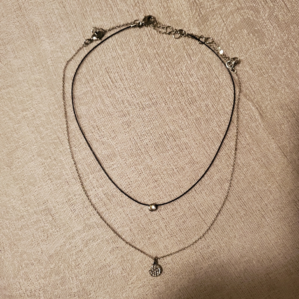 2 Besties 18" necklaces